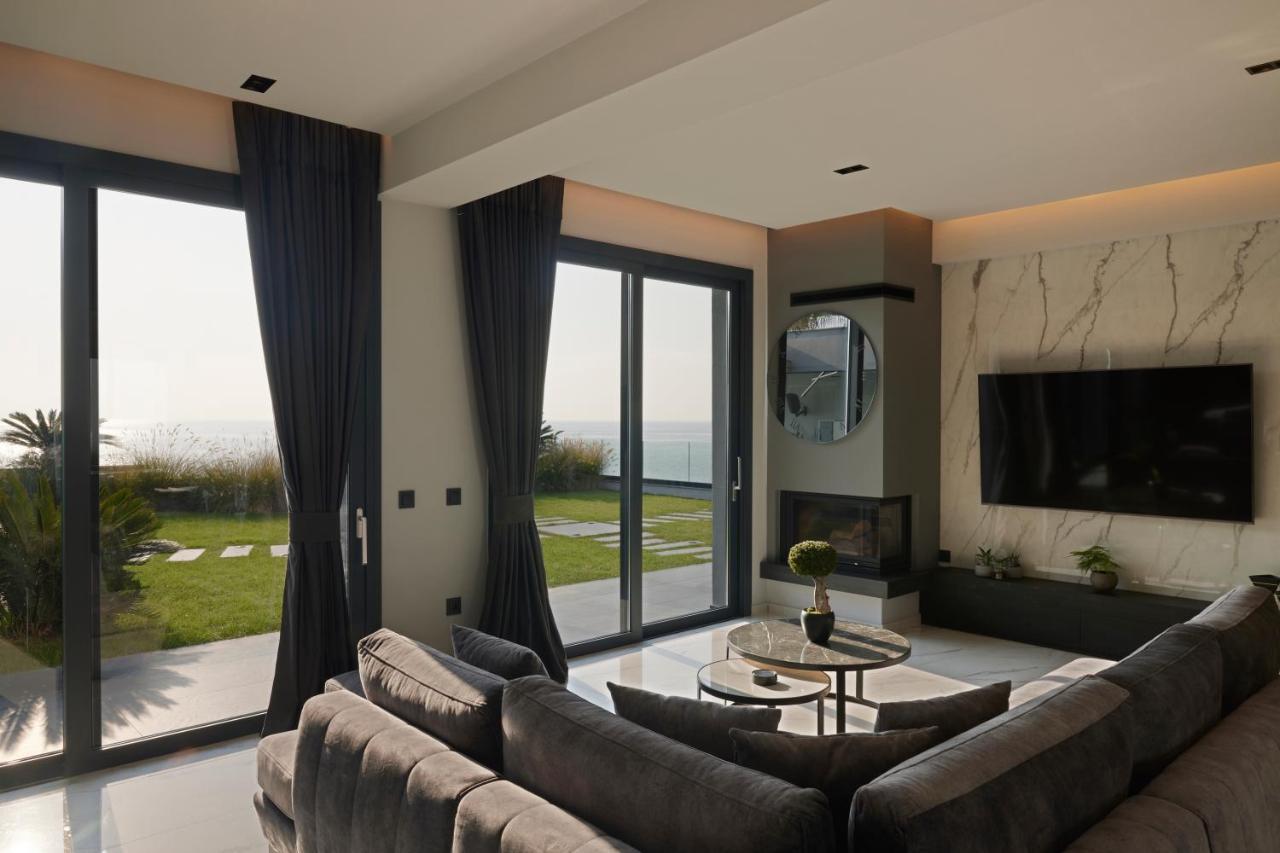 Villa Omnia - Luxury Bound On Earth Nea Moudania Exterior foto