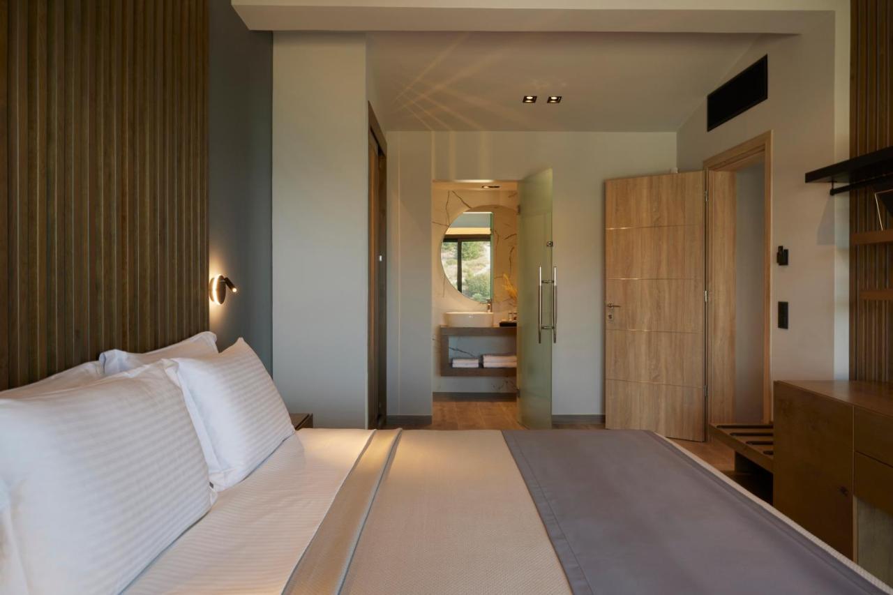 Villa Omnia - Luxury Bound On Earth Nea Moudania Exterior foto