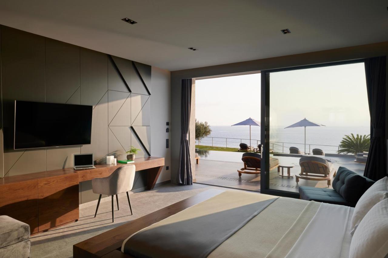 Villa Omnia - Luxury Bound On Earth Nea Moudania Exterior foto